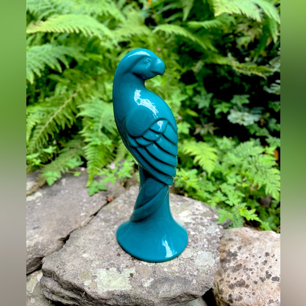 Rare Royal Haeger Turquoise Macaw Ceramic Statue/ Pottery “451” 1992